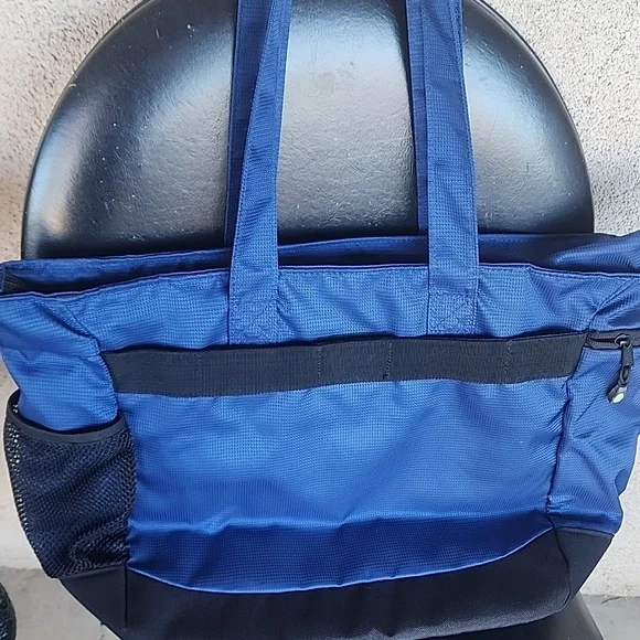 LL Bean Duffle Bag 0FVL2 Double Handle Shoulder Tote Zip Top Blue Nylon Used Onc - Picture 2 of 12